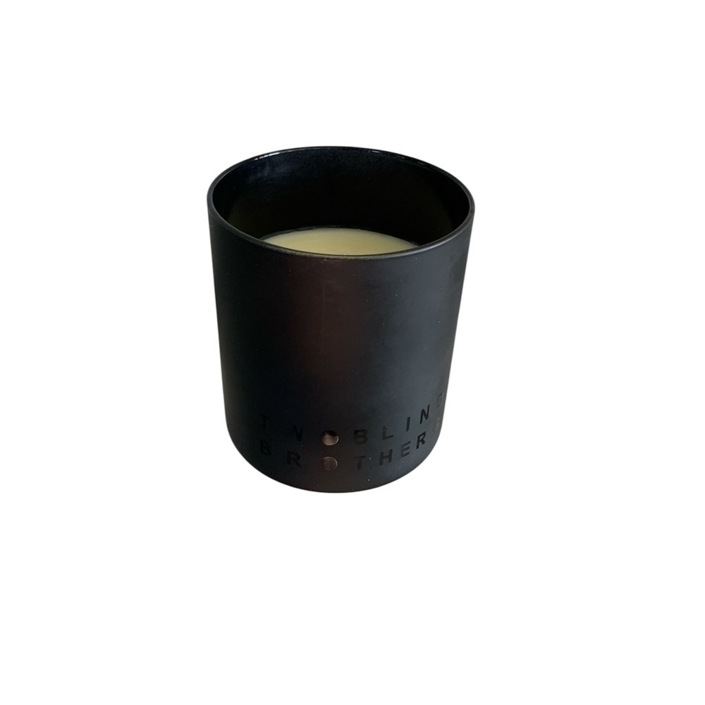 Two Blind Brothers Hand Poured Blackout Candle 12oz Saddlewood Scented - Picture 11 of 11